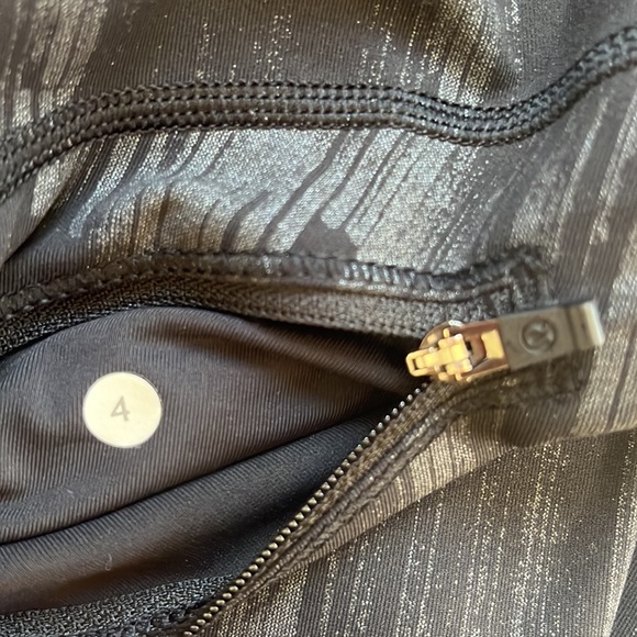 π Lululemon Run: Top Speed Crop size 4 - Picture 7 of 7